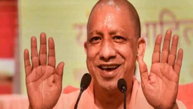 समाज को जातियों में बांटने वालों से रहें सावधान, बूथ पर रहें तैयार: मुख्यमंत्री योगी आदित्यनाथ समाज को जातियों में बांटने वालों से रहें सावधान, बूथ पर रहें तैयार: मुख्यमंत्री योगी आदित्यनाथ