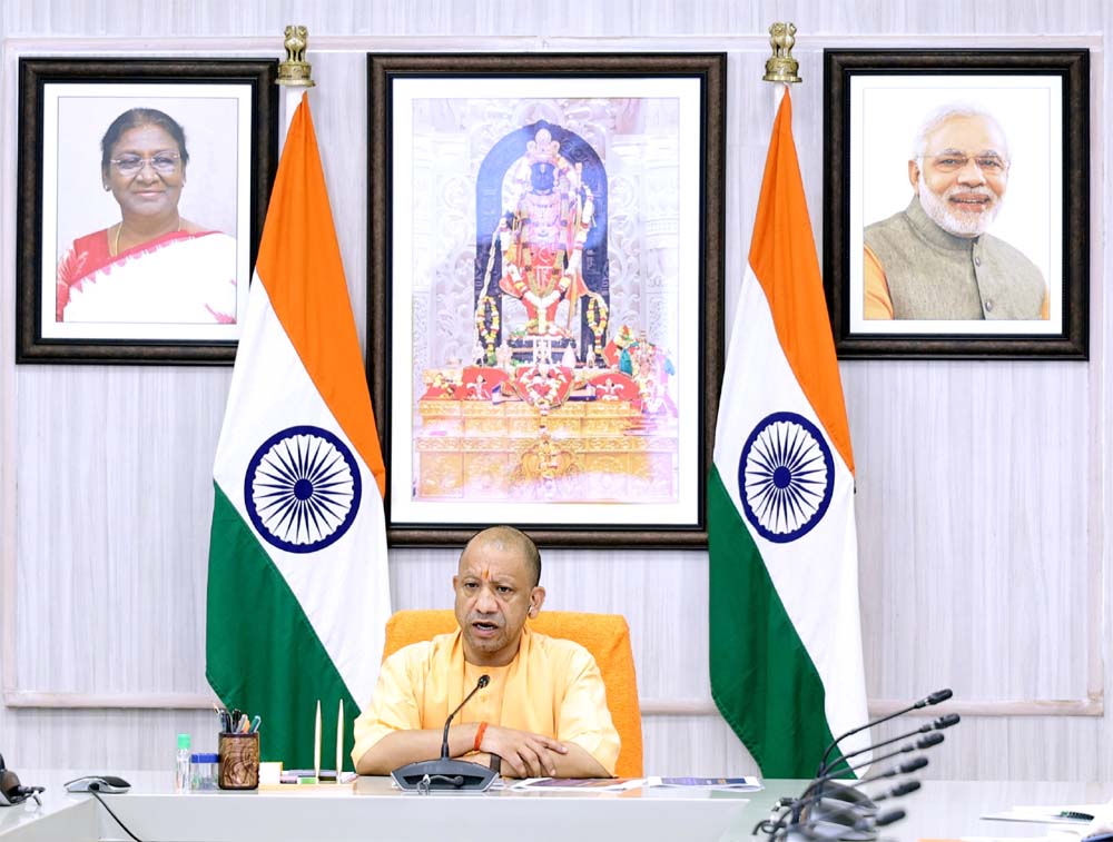 कार्य की अपेक्षित प्रगति न देख सीएम ने अफसरों को लगाई कड़ी फटकार