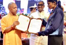मुख्यमंत्री योगी आदित्यनाथ ने 470 खिलाड़ियों को सौंपे नियुक्ति पत्र, अब पुलिस की वर्दी में निभाएंगे नई जिम्मेदारी
