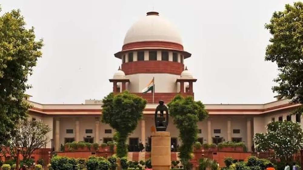 135 साल पुरानी लाइब्रेरी पर सुप्रीम कोर्ट ने लिया स्वत: संज्ञान, 8.5 लाख किताबों का क्या होगा?