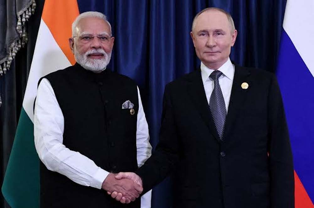 भारत-रूस रिश्तों पर मॉस्को का बड़ा बयान, ‘खास और विशेषाधिकार प्राप्त रणनीतिक साझेदारी’ पर जोर भारत-रूस रिश्तों पर मॉस्को का बड़ा बयान, ‘खास और विशेषाधिकार प्राप्त रणनीतिक साझेदारी’ पर जोर
