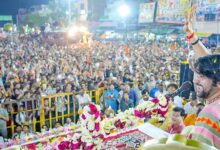 धीरेंद्र शास्त्री का बयान, बोले- गरबा पंडाल में गोमूत्र पिलाकर दें एंट्री; बेटियों को लेकर भी कही बात