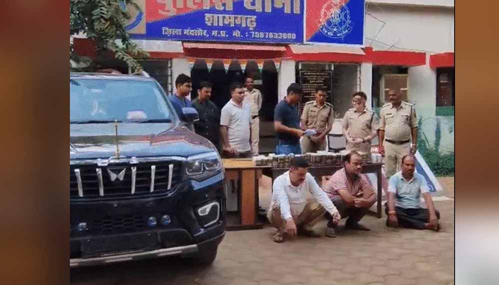 बिना नंबर की स्कॉर्पियो से मिले ₹1.29 करोड़ कैश, स्पेशल बॉक्स में छिपाई थी रकम
