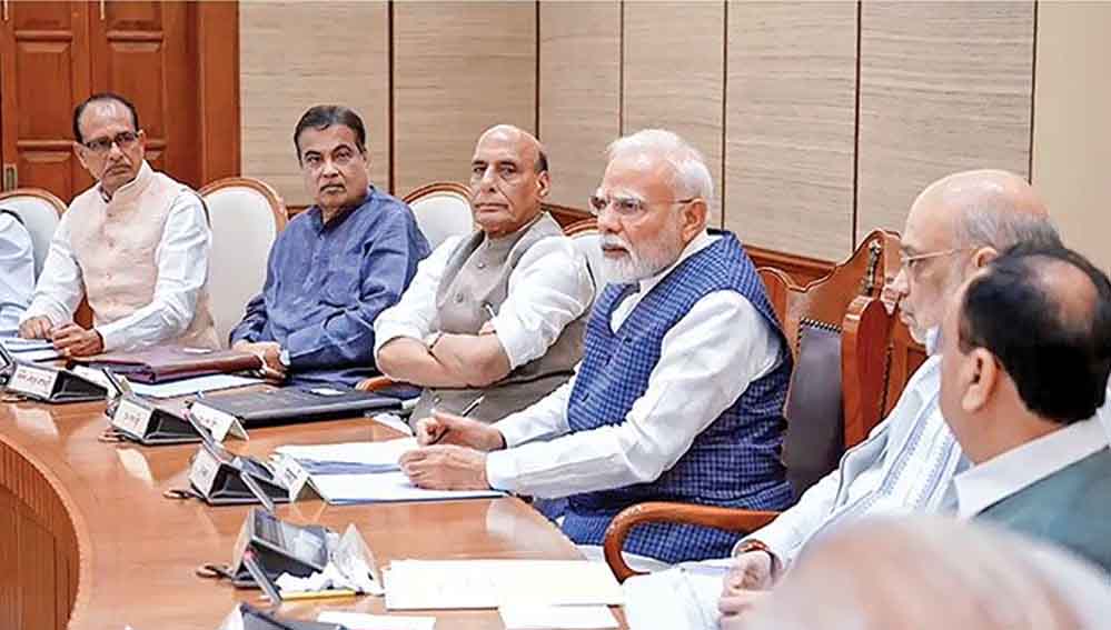 मोदी कैबिनेट का बड़ा फैसला, पेंशन योजनाओं से हटा इंदिरा गांधी का नाम मोदी कैबिनेट का बड़ा फैसला, पेंशन योजनाओं से हटा इंदिरा गांधी का नाम