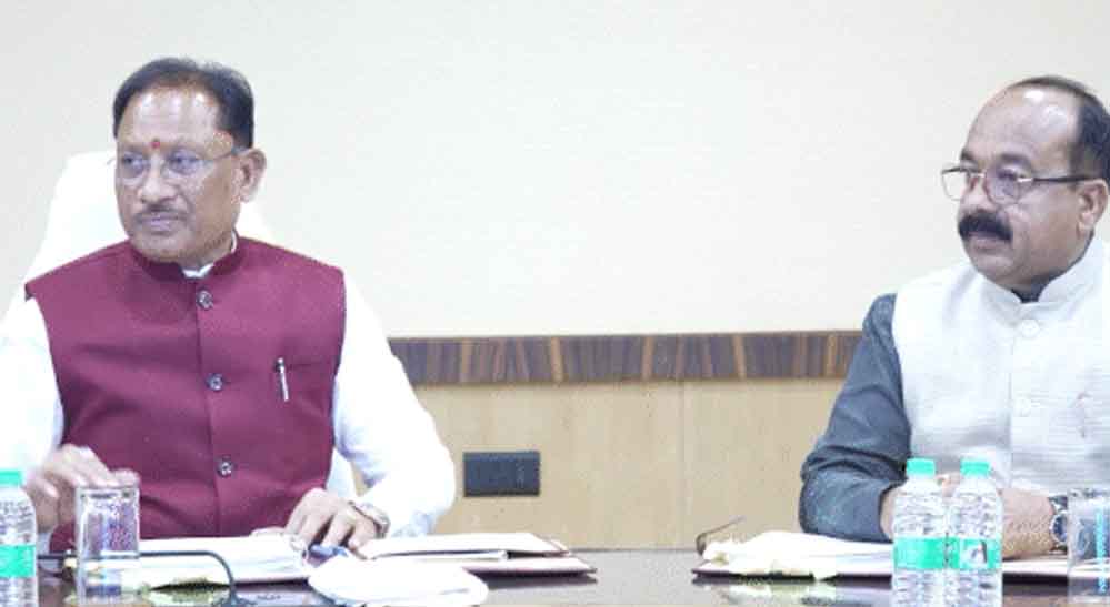 छत्तीसगढ़ में मंत्रिमंडल विस्तार की अटकलें तेज, स्मृति ईरानी के दौरे के बाद लग सकती है मुहर