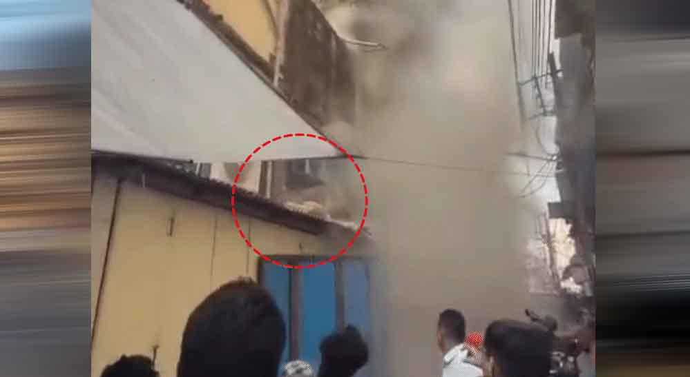 भोपाल के न्यू मार्केट में 900 दुकानों के बीच जल रहीं भट्टियां, NOC के बिना कारोबार भोपाल के न्यू मार्केट में 900 दुकानों के बीच जल रहीं भट्टियां, NOC के बिना कारोबार