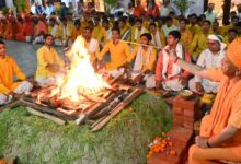 महानिशा पूजन कर सीएम योगी ने की जगत कल्याण की प्रार्थना