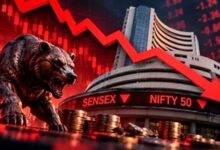 Stock Market Crash: 800 अंक उछलने के बाद धड़ाम हुआ सेंसेक्स, डे-हाई से 1,400 अंक फिसला