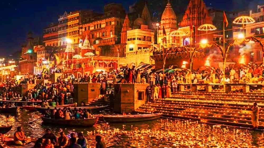दीपों की आभा से जगमगाएगी वाराणसी, पर्यटकों को मिलेगा ‘दिव्य काशी अनुभव’ दीपों की आभा से जगमगाएगी वाराणसी, पर्यटकों को मिलेगा ‘दिव्य काशी अनुभव’