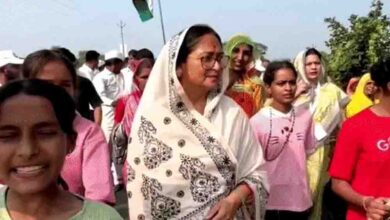 दिग्विजय सिंह की पदयात्रा पर NHRC का नोटिस, बच्चों से नारे लगवाने की शिकायत पर मांगा जवाब