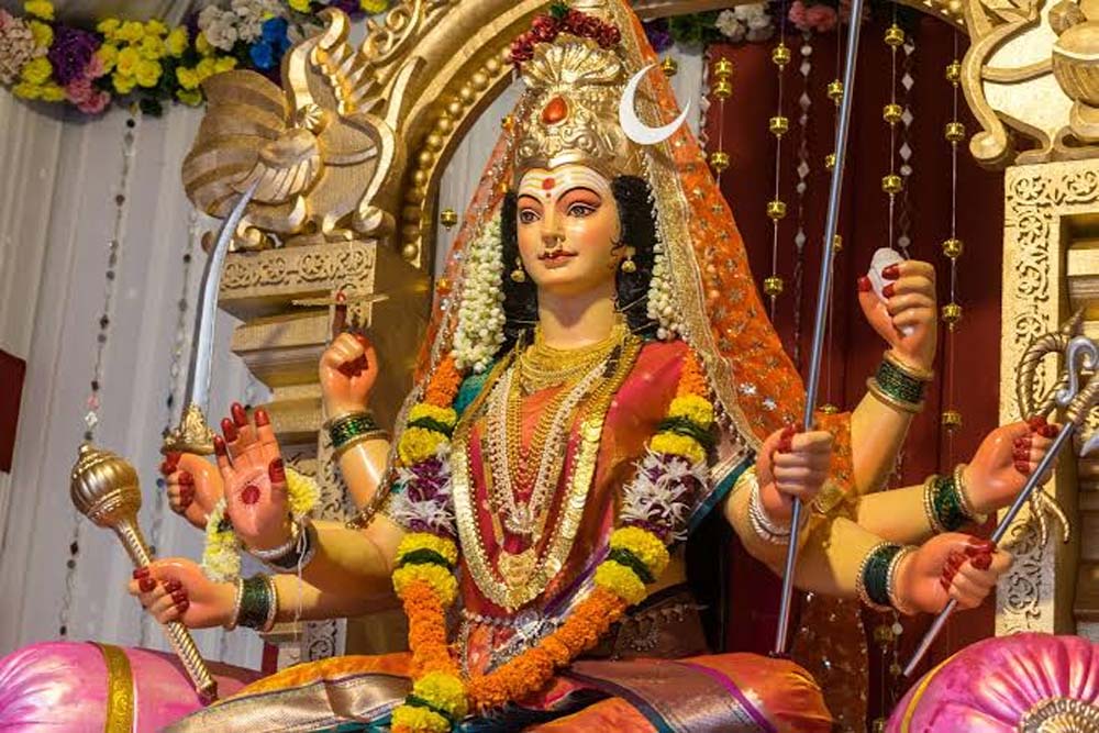 शारदीय नवरात्रि 2026: महाअष्टमी 19 अक्टूबर को, महानवमी 20 अक्टूबर को; जानें कन्या पूजन का सही समय