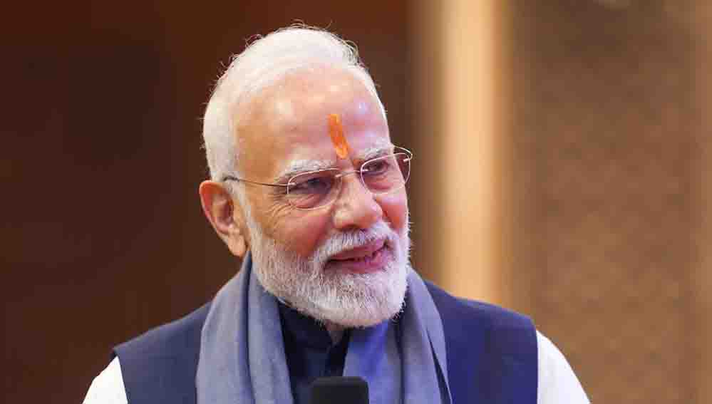 PM मोदी ने वाराणसी को दी गारमेंट फैक्ट्री की सौगात, 300 महिलाओं से करेंगे संवाद
