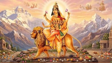 नवरात्रि के पांचवें दिन करें मां स्कंदमाता की पूजा, संतान सुख और समृद्धि के लिए पढ़ें आरती