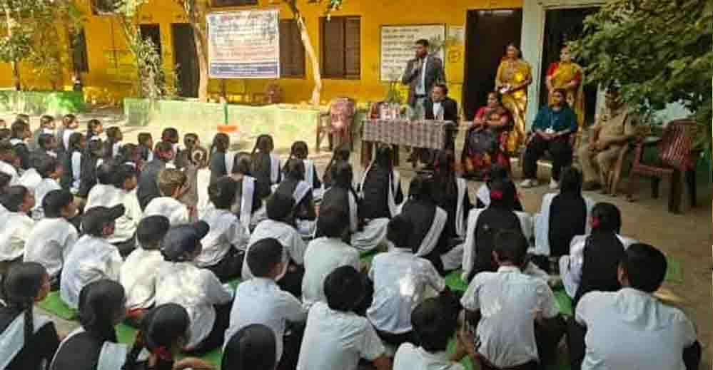 ‘सुरक्षित बचपन अभियान’ के तहत 21 स्कूलों में पहुंचे 42 न्यायाधीश, बच्चों को बताए अधिकार और सुरक्षा के उपाय