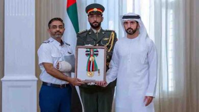 कॉकपिट में हमले के बाद भी डटे रहे भारतीय पायलट स्मित मछार, UAE ने बहादुरी के लिए किया सम्मानित