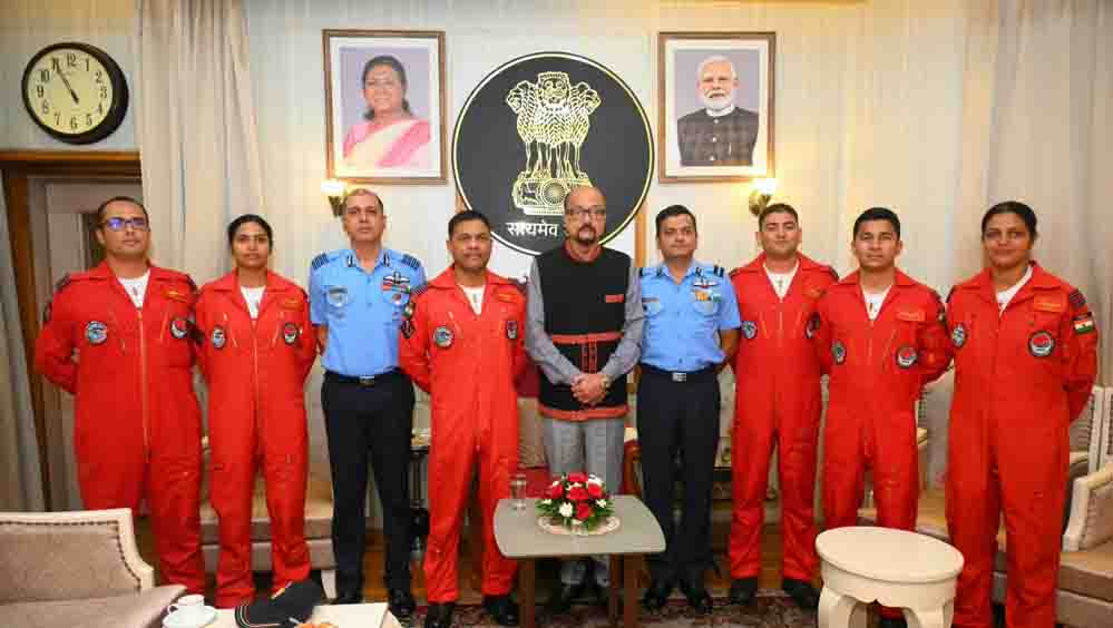 राज्यपाल रमेन डेका से एयर ऑफिसर कमांडिंग नंदा कुमार बाला ने की सौजन्य भेंट राज्यपाल रमेन डेका से एयर ऑफिसर कमांडिंग नंदा कुमार बाला ने की सौजन्य भेंट