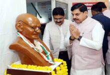 खादी अपनाएं, स्वदेशी अपनाएं : मुख्यमंत्री डॉ. यादव