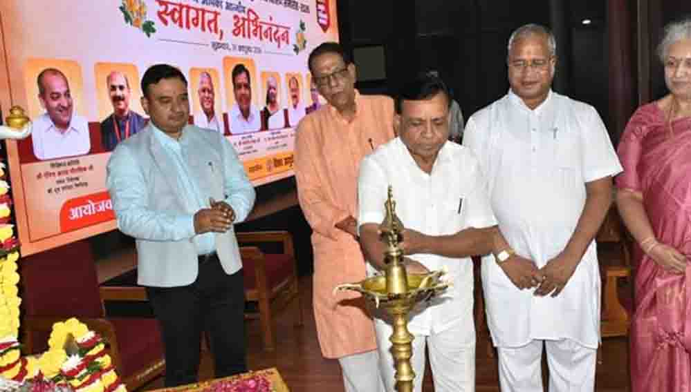 आयुर्वेद हमारी समृद्ध सांस्कृतिक विरासत और स्वस्थ जीवन का आधार : उप मुख्यमंत्री देवड़ा