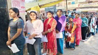 योगी सरकार की पारदर्शी भर्ती व्यवस्था में तकनीक का पहरा, पीईटी-2026 के दूसरे दिन 66.75 प्रतिशत अभ्यर्थियों ने दी परीक्षा