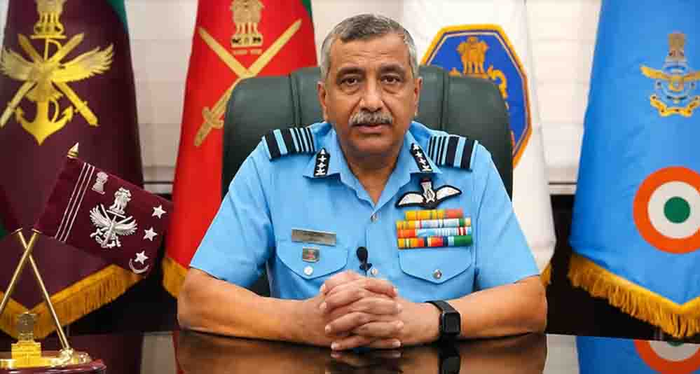 ऑपरेशन सिंदूर के हीरो आशुतोष दीक्षित बने भारतीय वायुसेना के नए प्रमुख, संभाली IAF की कमान
