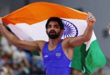 10 साल की उम्र में मां, एक साल बाद पिता को खोया, अब एशियन गेम्स में अमन सहरावत ने जीता GOLD