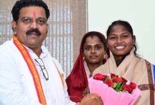 एशिया कप विजेता गीता यादव से मिले उप मुख्यमंत्री एवं कवर्धा विधायक विजय शर्मा