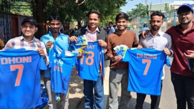 भारत-वेस्टइंडीज T20: टिकट के लिए रात से जुटी भीड़, JSCA स्टेडियम के बाहर उमड़ा फैंस का सैलाब