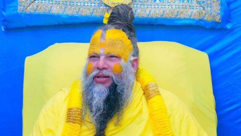 प्रेमानंद महाराज का आश्रम फिर सवालों के घेरे में, 17 वर्षीय किशोर लापता; परिजन धरने पर बैठे