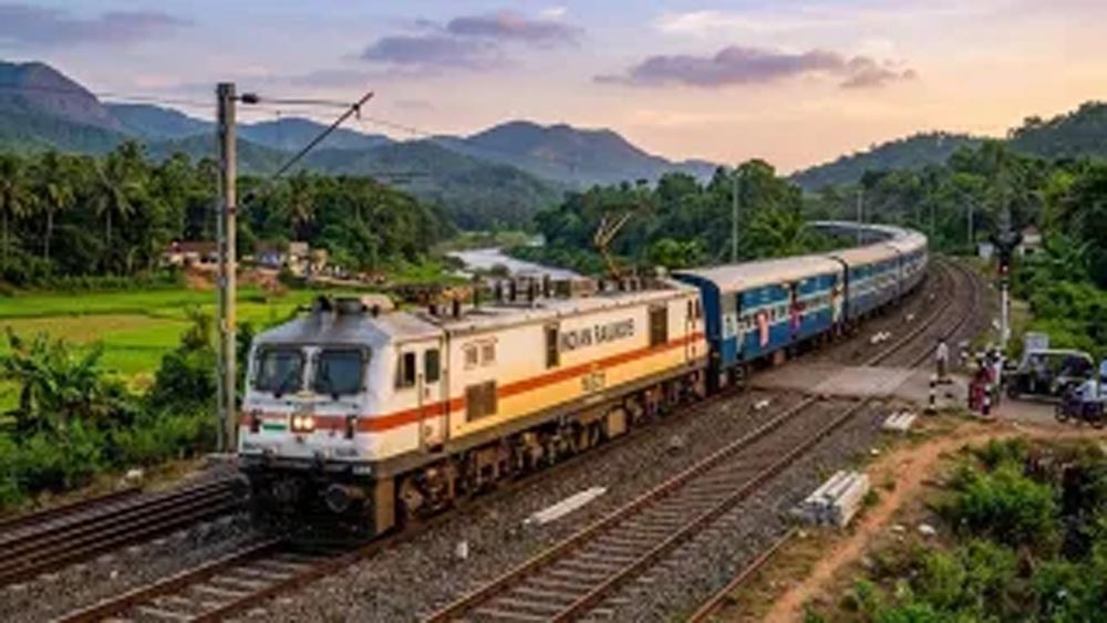 छपरा मेल के AC कोच में सांप की खबर से मची अफरातफरी, तलाशी में निकला चूहा; 10 मिनट रुकी ट्रेन छपरा मेल के AC कोच में सांप की खबर से मची अफरातफरी, तलाशी में निकला चूहा; 10 मिनट रुकी ट्रेन