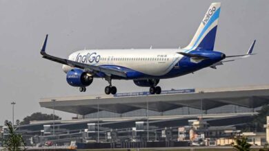 IndiGo यात्रियों को झटका! बढ़ा फ्यूल चार्ज, टिकट पर ₹1,200 तक ज्यादा देने होंगे; जानें कब से लागू