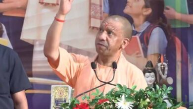 लखनऊ में शिक्षकों को CM योगी की सीख, बोले- शिक्षा का लक्ष्य सिर्फ रोजगार नहीं, संस्कारवान नागरिक बनाना