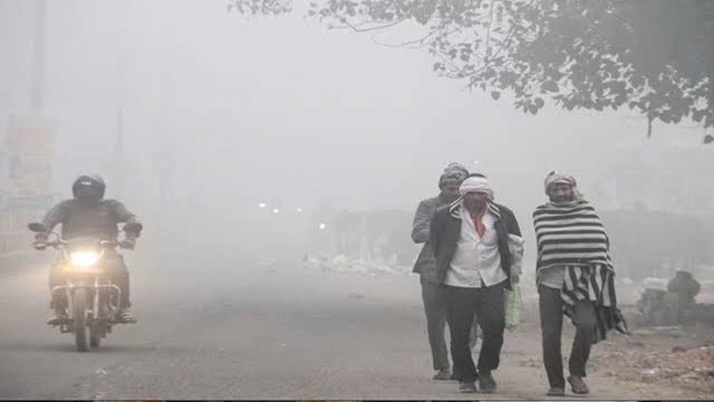 यूपी में गुलाबी ठंड ने दी दस्तक, रात का पारा 16.8 डिग्री पहुंचा; दीपावली तक बढ़ेगी सर्दी