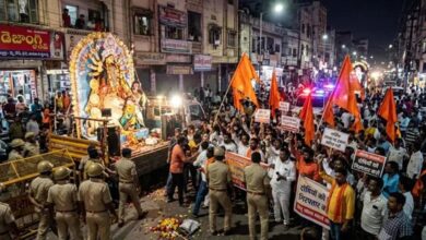 हैदराबाद में दुर्गा विसर्जन जुलूस पर अंडा फेंकने से बवाल, विरोध-प्रदर्शन के बाद बढ़ा तनाव