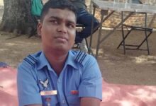 हैदराबाद में फर्जी एयरफोर्स अफसर गिरफ्तार, वर्दी पहन परेड ग्राउंड में खिंचवा रहा था फोटो