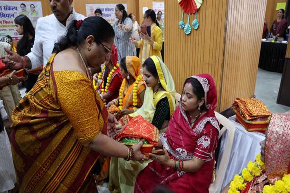 हर आंगनवाड़ी बनेगी पोषण, शिक्षा और सम्मान का केंद्र -आंगन मिलन सेवा में कार्यक्रम में मंत्री सु भूरिया ने की सहभागिता हर आंगनवाड़ी बनेगी पोषण, शिक्षा और सम्मान का केंद्र -आंगन मिलन सेवा में कार्यक्रम में मंत्री सु भूरिया ने की सहभागिता