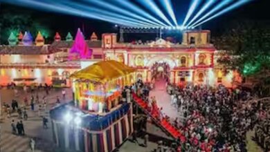 फूल रथ की परिक्रमा से जीवंत हुई बस्तर दशहरा की सदियों पुरानी परंपरा