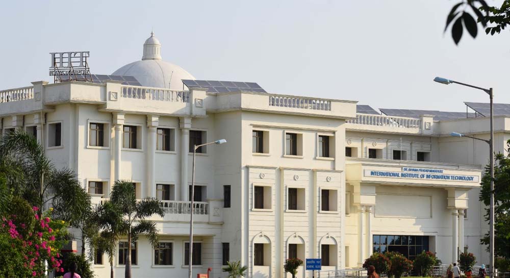 IIIT रायपुर में Agentic AI रोडशो, AI की संभावनाओं और चुनौतियों पर मंथन IIIT रायपुर में Agentic AI रोडशो, AI की संभावनाओं और चुनौतियों पर मंथन