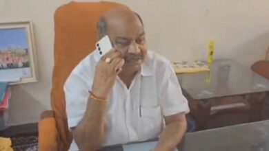 वोट चोरी के आरोपों पर कांग्रेस का बूथ अभियान, भाजपा विधायक का तंज