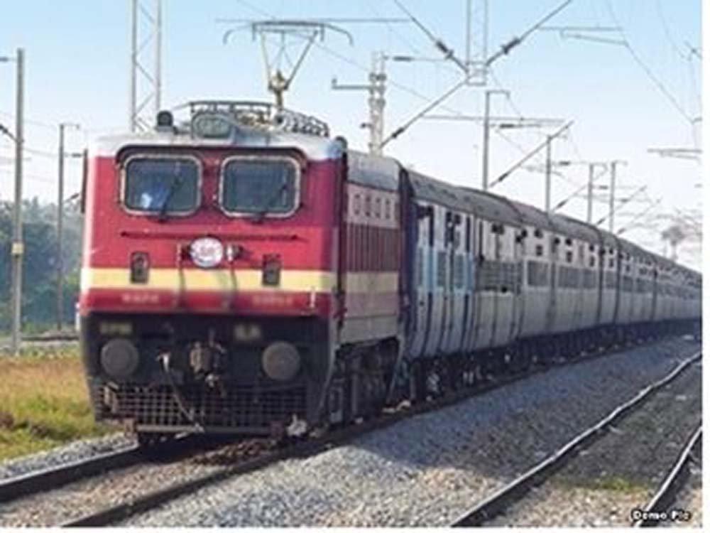 यात्रियों के लिए बड़ी खबर, हटिया-LTT स्पेशल ट्रेन 12 अक्टूबर से चलेगी, रायपुर-बिलासपुर समेत 5 स्टेशनों पर ठहराव यात्रियों के लिए बड़ी खबर, हटिया-LTT स्पेशल ट्रेन 12 अक्टूबर से चलेगी, रायपुर-बिलासपुर समेत 5 स्टेशनों पर ठहराव