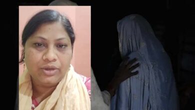 CG में सरकारी स्कूल की प्रधानपाठिका गिरफ्तार, बेटे-बेटी ने लगाया प्रताड़ना का आरोप