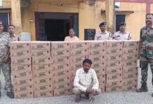 बस्तर में 75 पेटी अवैध शराब जब्त, दशहरा मेले में बेचने की थी तैयारी