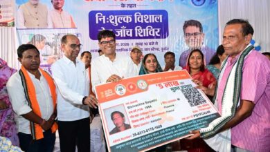 सेवा मेरा योगदान: पुसौर में विशाल नेत्र जांच शिविर, 3493 लोगों की हुई जांच