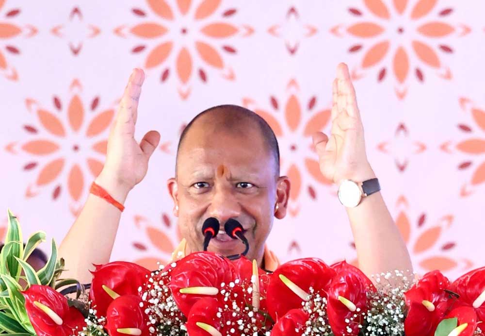 एप के जरिए ऑनलाइन कनेक्ट होगी हर महिला, क्यूआर स्कैन करते ही कर सकेंगी शिकायत एप के जरिए ऑनलाइन कनेक्ट होगी हर महिला, क्यूआर स्कैन करते ही कर सकेंगी शिकायत