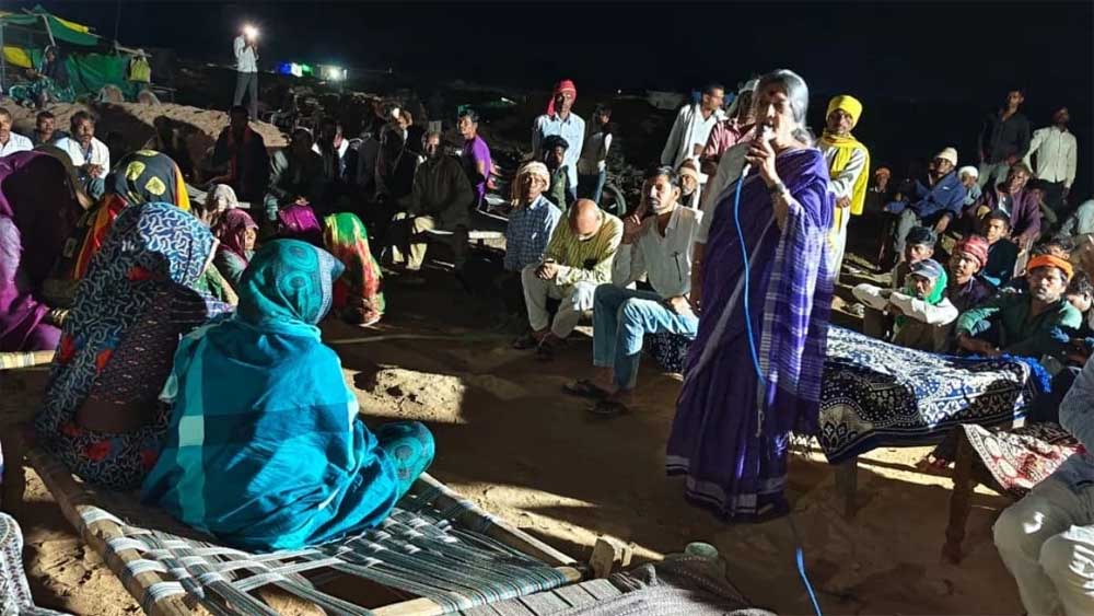 केन-बेतवा परियोजना पर विरोध तेज, दिव्या अहिरवार ने जमानत लेने से किया इनकार; समर्थन में पन्ना पहुंचीं वृंदा करात