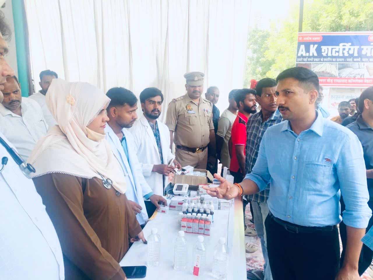 सीएम योगी के निर्देश पर लखनऊ के बाढ़ प्रभावित इलाकों में युद्धस्तर पर राहत अभियान, डीएम ने संभाली कमान