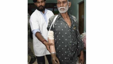 ट्रेन हादसे के दर्द पर ‘सेवा संकल्प’ का मरहम, धमतरी के तेजराम को दो घंटे में मिला कृत्रिम हाथ, लौटी जिंदगी की रंगत