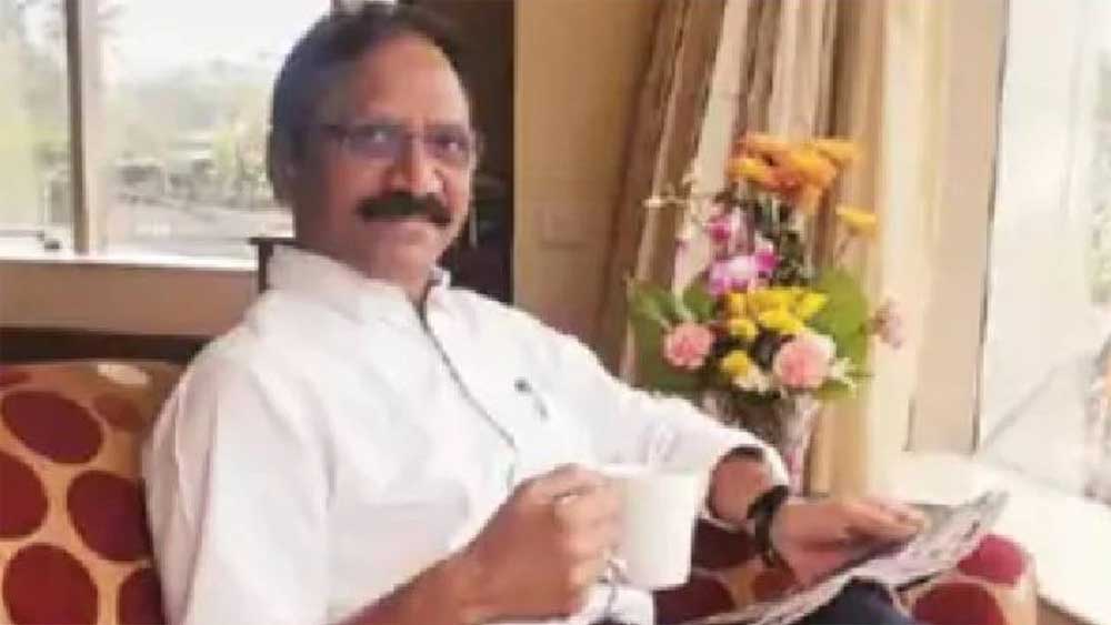 चेक बाउंस केस में फरार MP के पूर्व IAS रमेश थेटे गिरफ्तार, नागपुर में पुलिस ने पकड़ा चेक बाउंस केस में फरार MP के पूर्व IAS रमेश थेटे गिरफ्तार, नागपुर में पुलिस ने पकड़ा