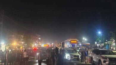 बिजली कटौती से भड़के ग्रामीण, इंदौर-भोपाल हाईवे पर रात में चक्काजाम; 2 किमी तक लगी कतारें