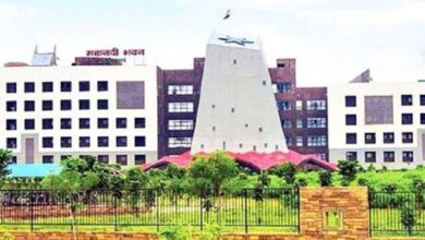 शेरपार-मानपुर-कोहका सड़क के अधूरे और गुणवत्ताहीन निर्माण कार्यों तथा उखड़ी सड़क पर ठेकेदारों को नोटिस, पीडब्ल्यूडी ने 15 दिनों में मांगा जवाब