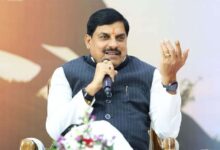 युवाओं के लिए रोजगार की राह खोलने पर मुख्यमंत्री डॉ. यादव का युवाओं ने किया भव्य स्वागत